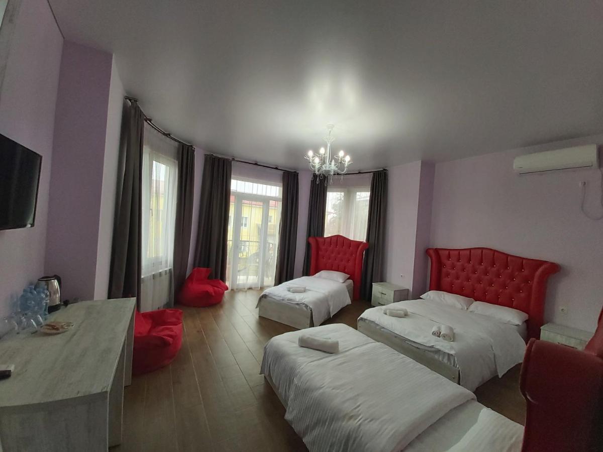 Hotel Maria Batumi Luaran gambar