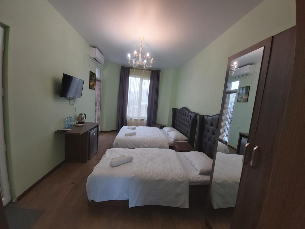 Hotel Maria Batumi Luaran gambar