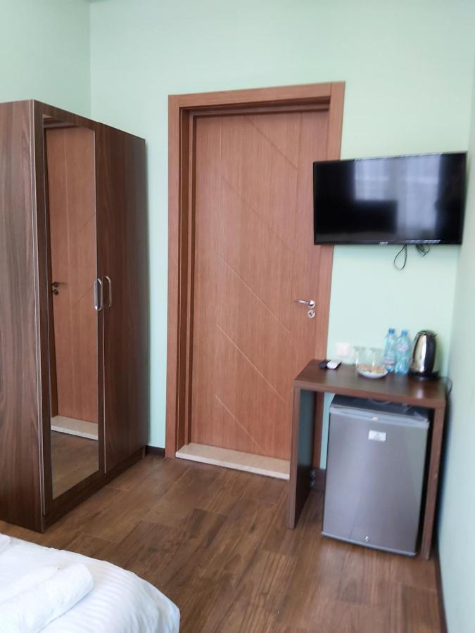 Hotel Maria Batumi Luaran gambar