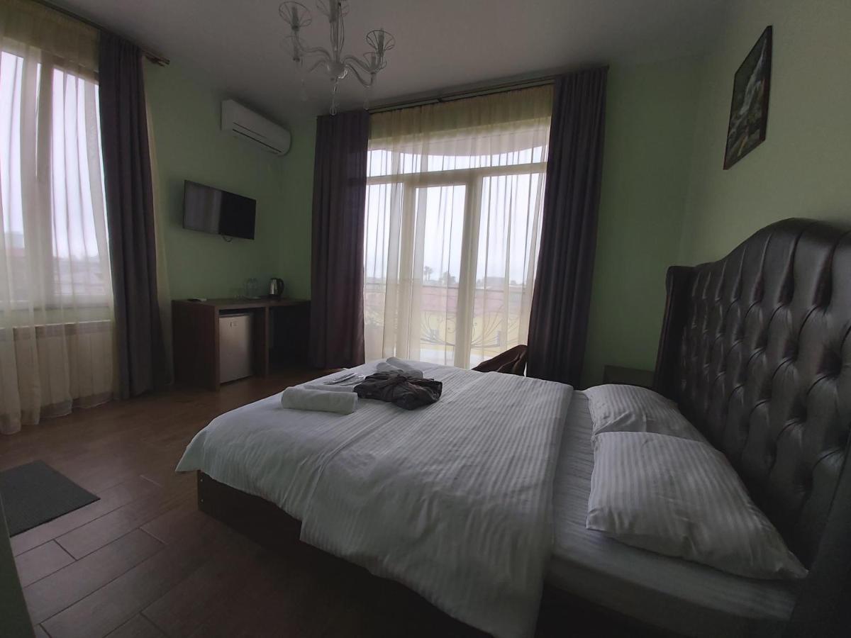 Hotel Maria Batumi Luaran gambar