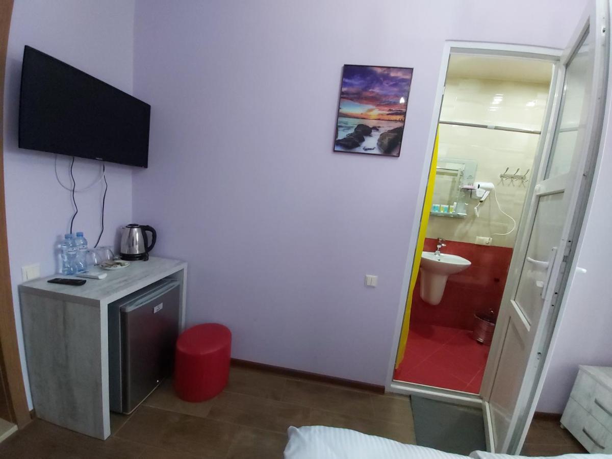 Hotel Maria Batumi Luaran gambar