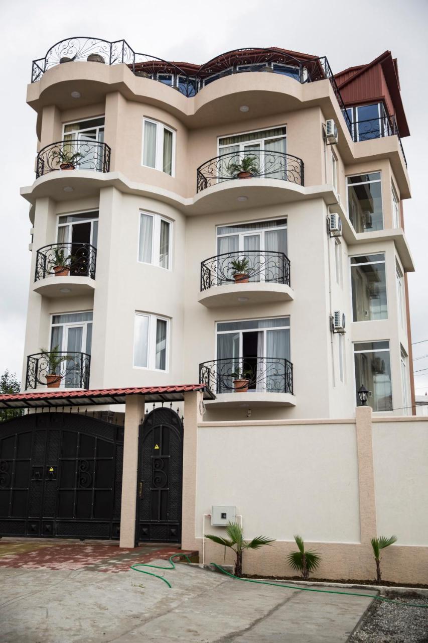 Hotel Maria Batumi Luaran gambar