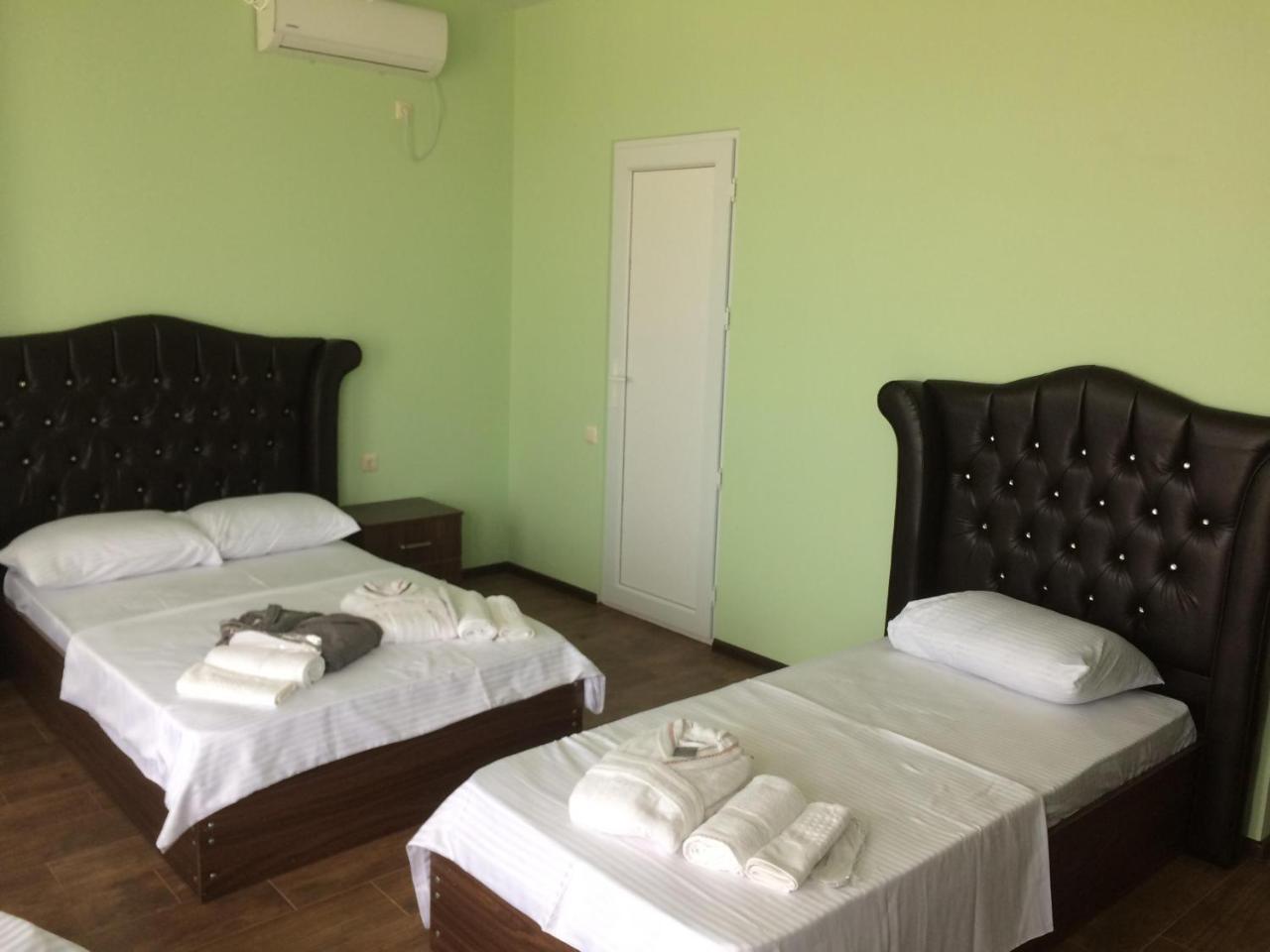 Hotel Maria Batumi Luaran gambar